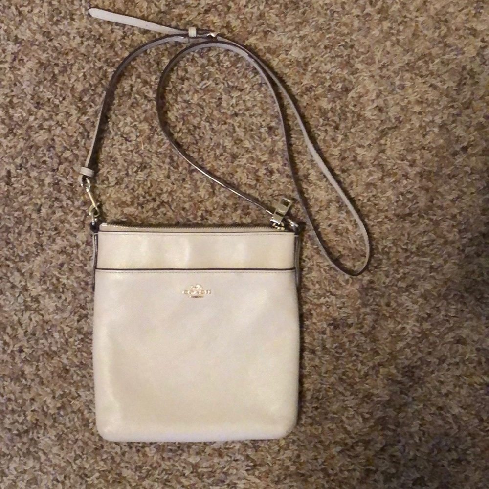 Coach Kit Messenger Crossbody